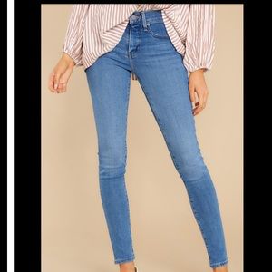 Levi’s 311 Shaping Skinny